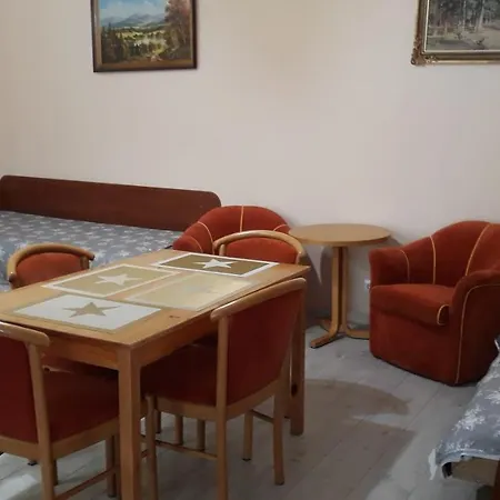 Apartment Korsarz *